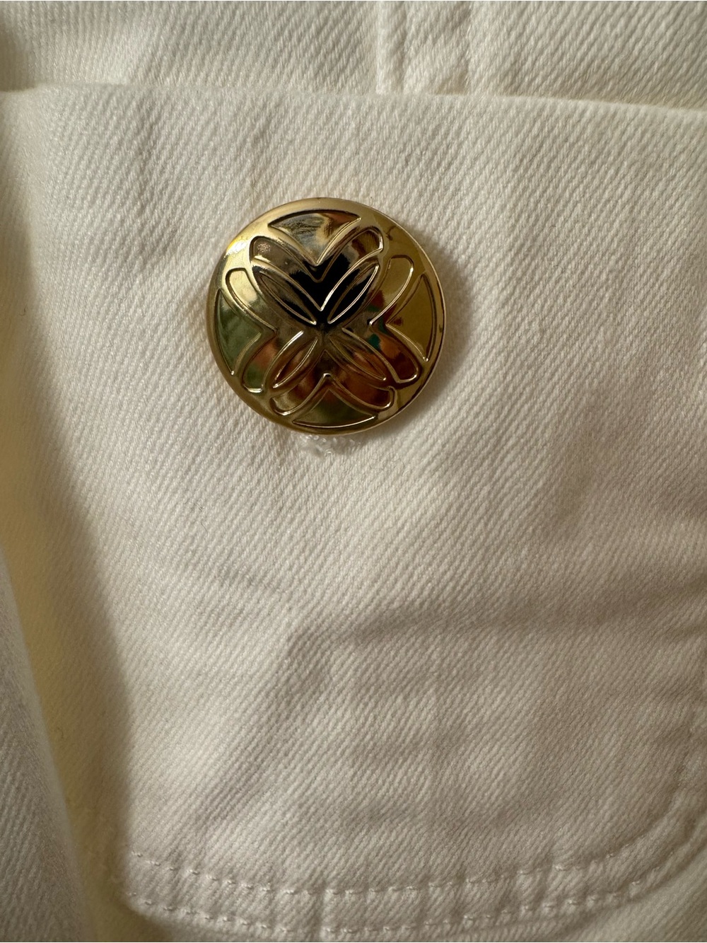 Lilly Pulitzer White Jean Jacket with Gold Buttons - Picture 3 of 3